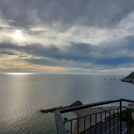 Specchio Dacqua By Affitti Brevi Liguria Bergeggi