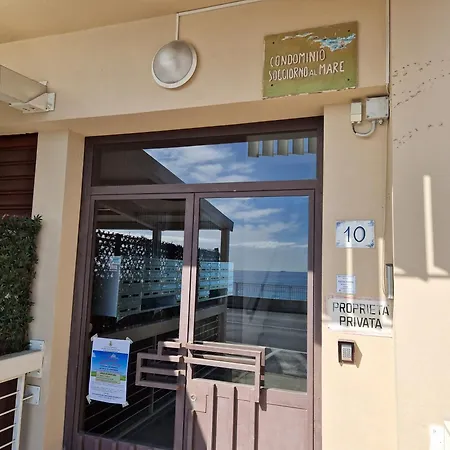 Specchio D'acqua Apartment Bergeggi