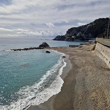 Specchio Dacqua By Affitti Brevi Liguria Appartamento