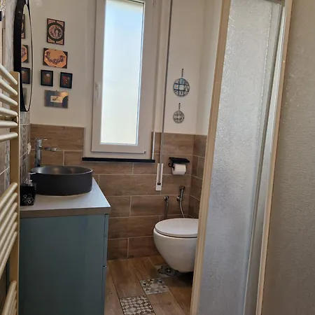 Appartamento Specchio Dacqua By Affitti Brevi Liguria