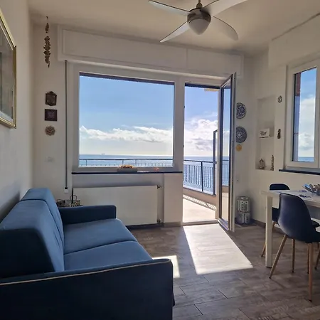 Specchio D'acqua Apartment Bergeggi